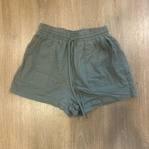 Women's Casual Army Green Shorts